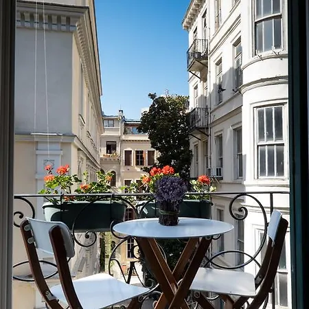 Pera Neuf Hotel Istanboel