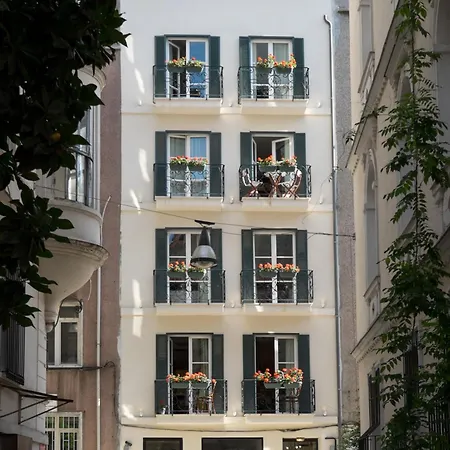酒店 佩拉尼乌酒店